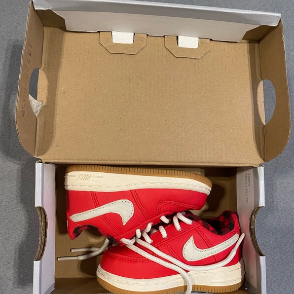 COPY - Air Force 1 LV8 red toddler shoes Brand New - Picture 7 of 7